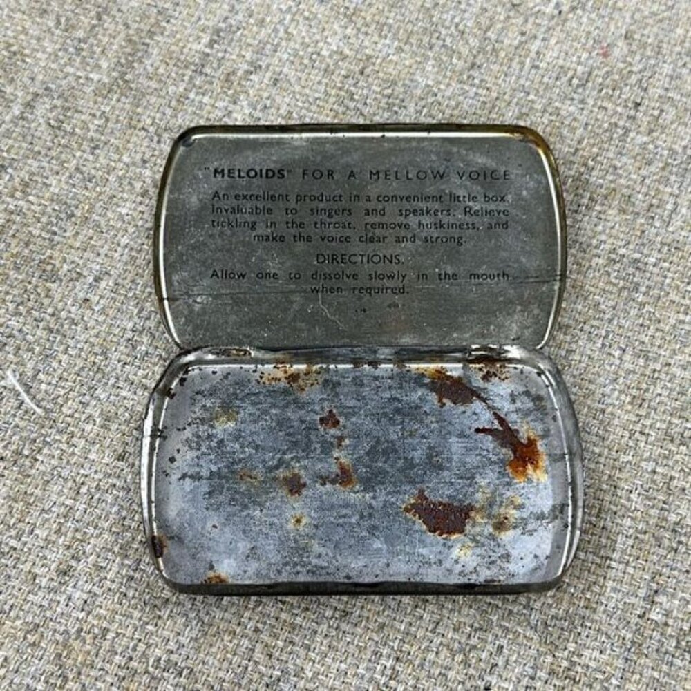 Vintage Meloids Throat Pastilles Small Pocket Medicine Tin - Picture 3 of 3